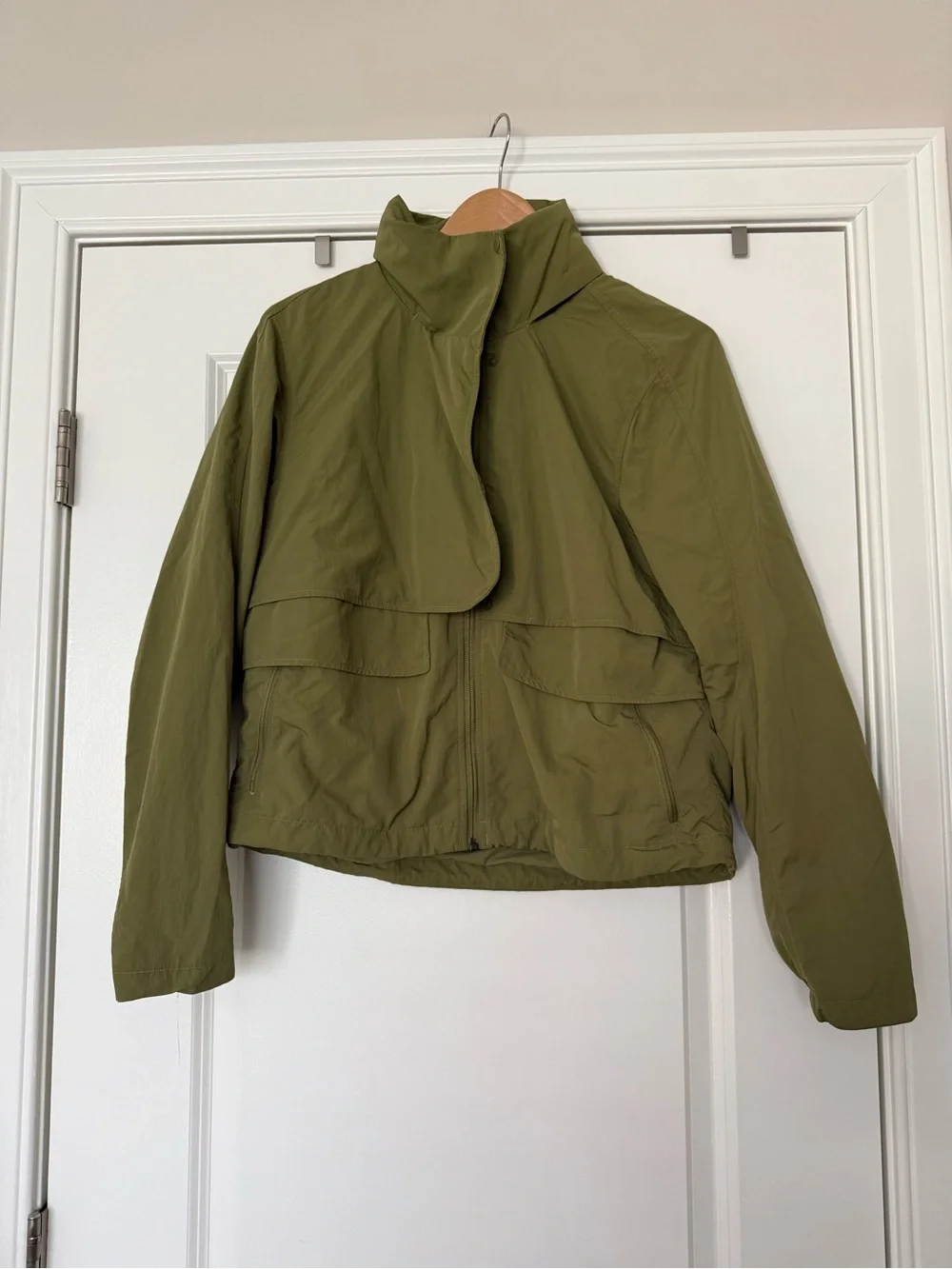 Lululemon Always Effortless Jacket in Bronze Green (US 6)